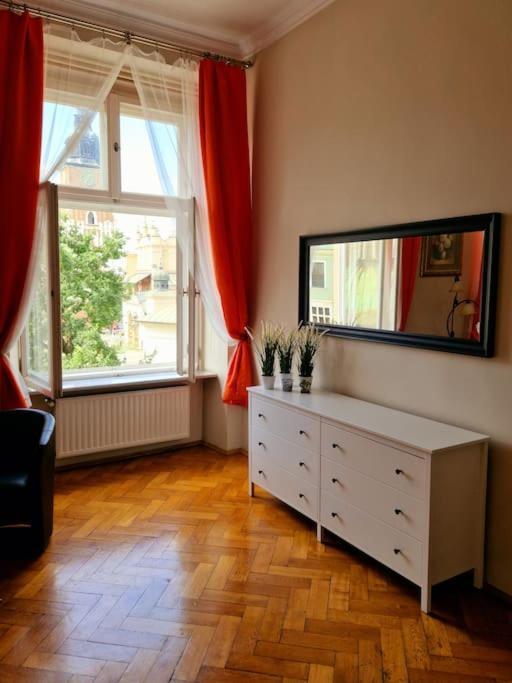 Royal Palace From The 14th Century - 125 M2 Apartment Krakow